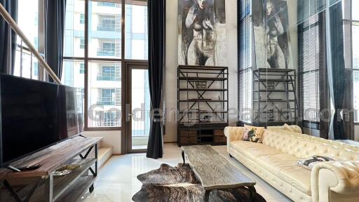 1-Bedroom loft-style Duplex - Sukhumvit soi 24 (Phrom Phong BTS)
