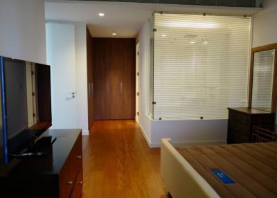 Two bedroom condo for rent at 185 Rajdamri