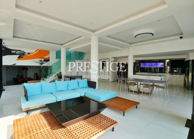 Beachfront House – 10 bed 11 bath in Na-Jomtien PP10164