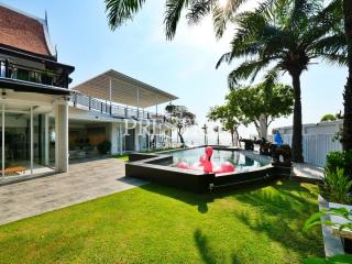 Beachfront House – 10 bed 11 bath in Na-Jomtien PP10164