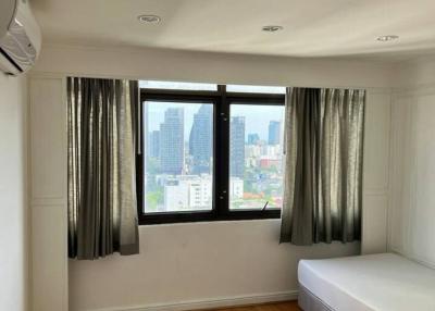 2 Bed 3 Bath 147 SQM Waterford Park Sukhumvit 53