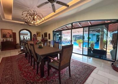 6 Bedrooms House in Paradise Villas 1 East Pattaya H011344