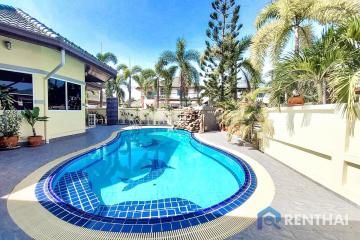 For Sale 1 storey house with large private swimming pool.