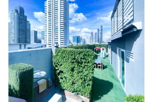 Pet-Friendly 2-Bedroom Apartment with Modern Amenities in Sukhumvit 61