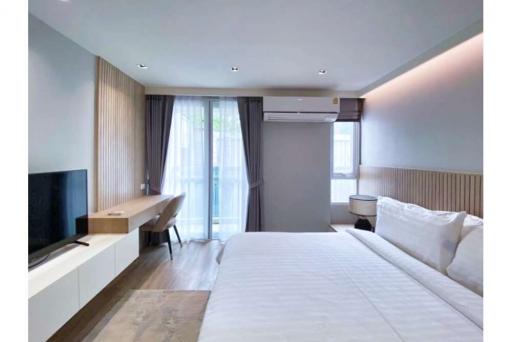 Pet-Friendly 2-Bedroom Apartment with Modern Amenities in Sukhumvit 61