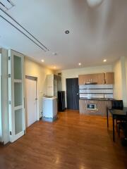 Condo for Rent at PromT Condo