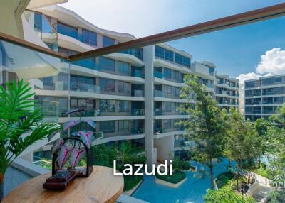 Luxurious 2 bed condo beachfront