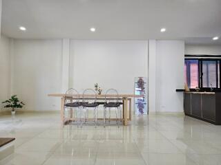 House for Sale at Centro Bangna km.7