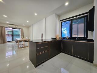 House for Sale at Centro Bangna km.7