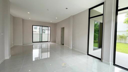 House for Sale at Bangkok Boulevard Bangna - Srinakarin