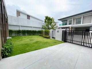 House for Sale at Bangkok Boulevard Bangna - Srinakarin