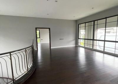 House for Sale at Grand Bangkok Boulevard Rama 9 - Srinakarin