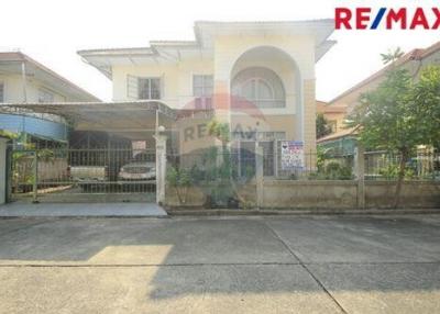 220 Sqm., 3 Beds Townhouse listed for ฿ 4,100,000.