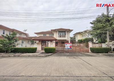 284 Sqm., 4 Beds Townhouse listed for ฿ 5,200,000.