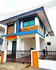 Beautiful 2 storey house with 3 bedrooms