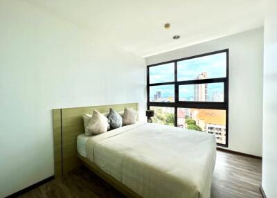 2 Bedroom Condo with beautiful view of Pratamnak