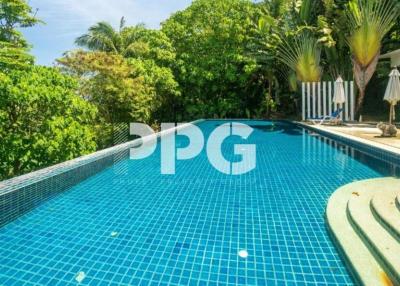 MASSIVE 1 BEDROOM CONDO IN KARON