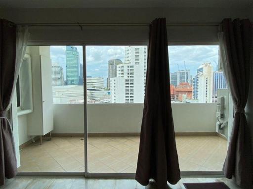 For Sale Bangkok Condo 33 Tower Sukhumvit 33 BTS Phrom Phong Watthana