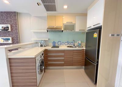 1 Bedroom Condo in Apus Condominium Central Pattaya C011346