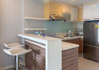 1 Bedroom Condo in Apus Condominium Central Pattaya C011346