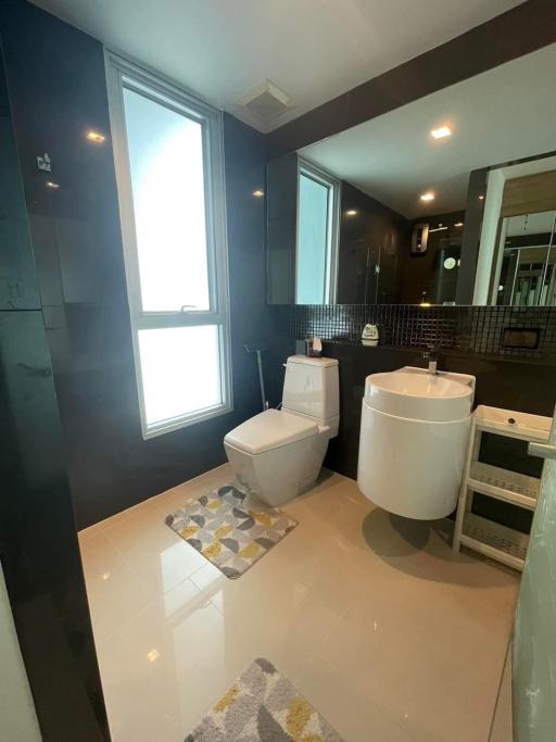 Modern bathroom interior with good lighting