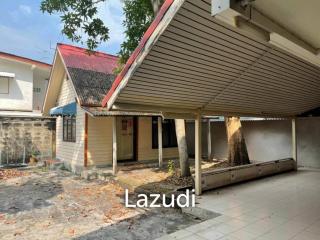 6 Bedroom 4 Bathroom Land With Structure For Sale