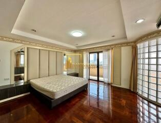 3 Bedroom Penthouse Apartment With Private Pool in Phrom Phong