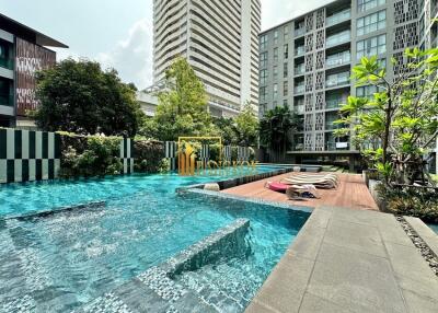 VIA Botani  Stylish 1 Bedroom Condo For Rent in Thonglor