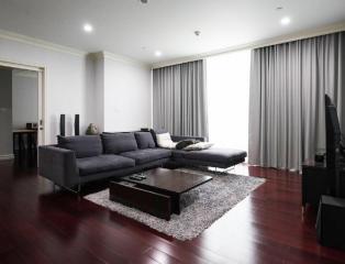 3+1 Bedroom Condo For Rent in The Park Chidlom