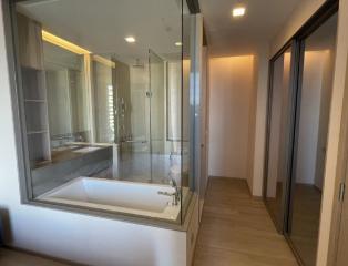 The Esse Asoke  1 Bedroom Luxury Condo For Rent