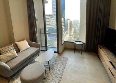 The Esse Asoke  1 Bedroom Luxury Condo For Rent