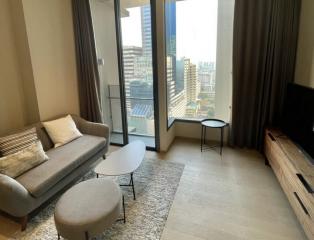 The Esse Asoke  1 Bedroom Luxury Condo For Rent