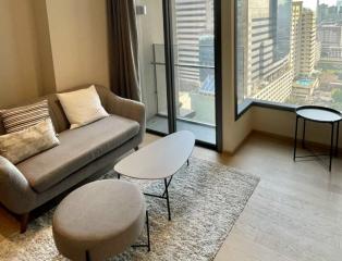 The Esse Asoke  1 Bedroom Luxury Condo For Rent