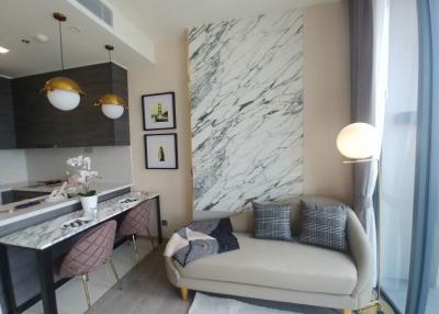 The Esse Asoke  Modern 1 Bedroom Luxury Condo For Rent