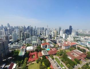 The Esse Asoke  Modern 1 Bedroom Luxury Condo For Rent