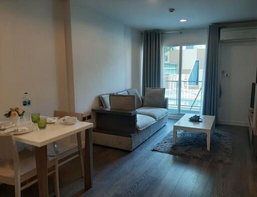 The Crest Sukhumvit 49  1 Bedroom Condo For Rent