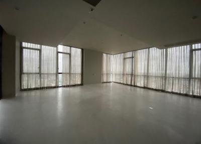 3 Bedroom For Rent in The Monument Thonglor