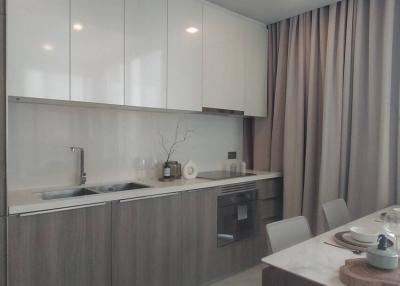 2 Bedroom For Rent in Celes Asoke