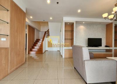 3 Bedroom Duplex Apartment For Rent in Ekkamai