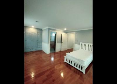 Fantasia Villa 3  4 Bedroom House For Rent in Bearing