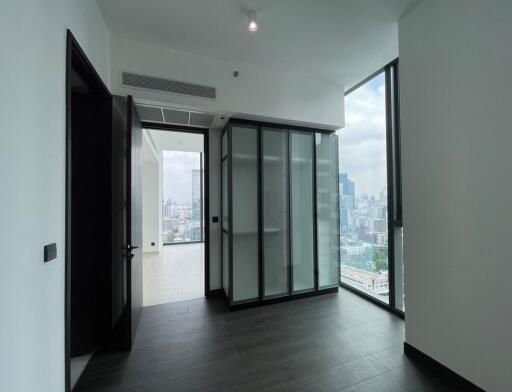 Tait 12  1 Bedroom Condo For Sale in Sathorn