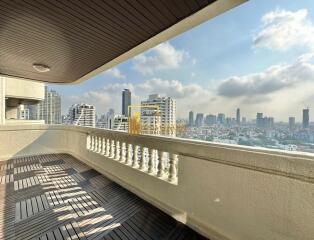 4 Bedroom Apartment in Phrom Phong