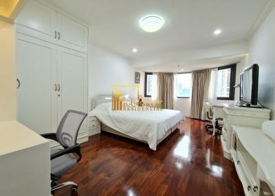 Baan Suanpetch  2 Bedroom Condo in Phrom Phong