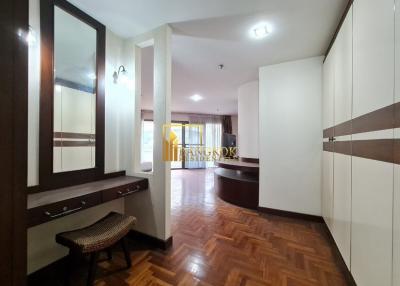 Baan Suanpetch  2 Bedroom Condo in Phrom Phong