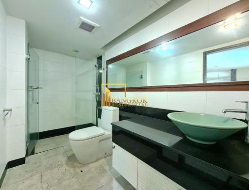 Baan Suanpetch  2 Bedroom Condo in Phrom Phong