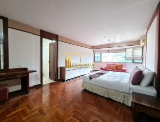 Baan Suanpetch  2 Bedroom Condo in Phrom Phong