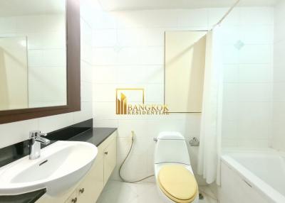 Baan Suanpetch  2 Bedroom Condo in Phrom Phong