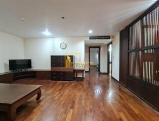 Baan Suanpetch  2 Bedroom Condo in Phrom Phong