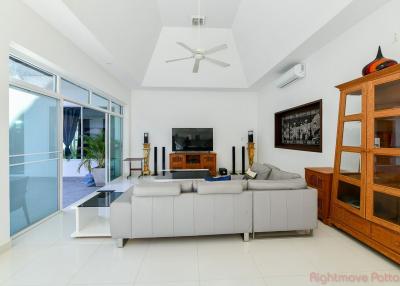 5 Bed House For Sale In Huay Yai - Not In A Village
