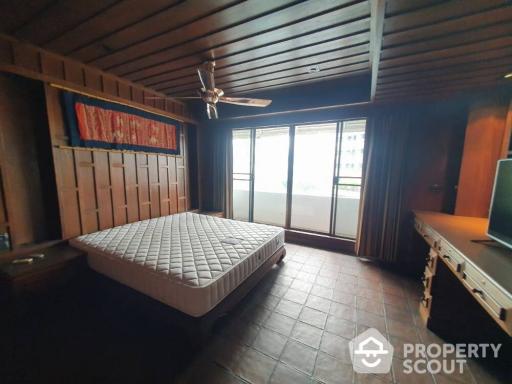 2-BR Condo at Diamond Tower Condominium near BTS Chong Nonsi